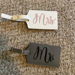 Mr & Mrs luggage tags